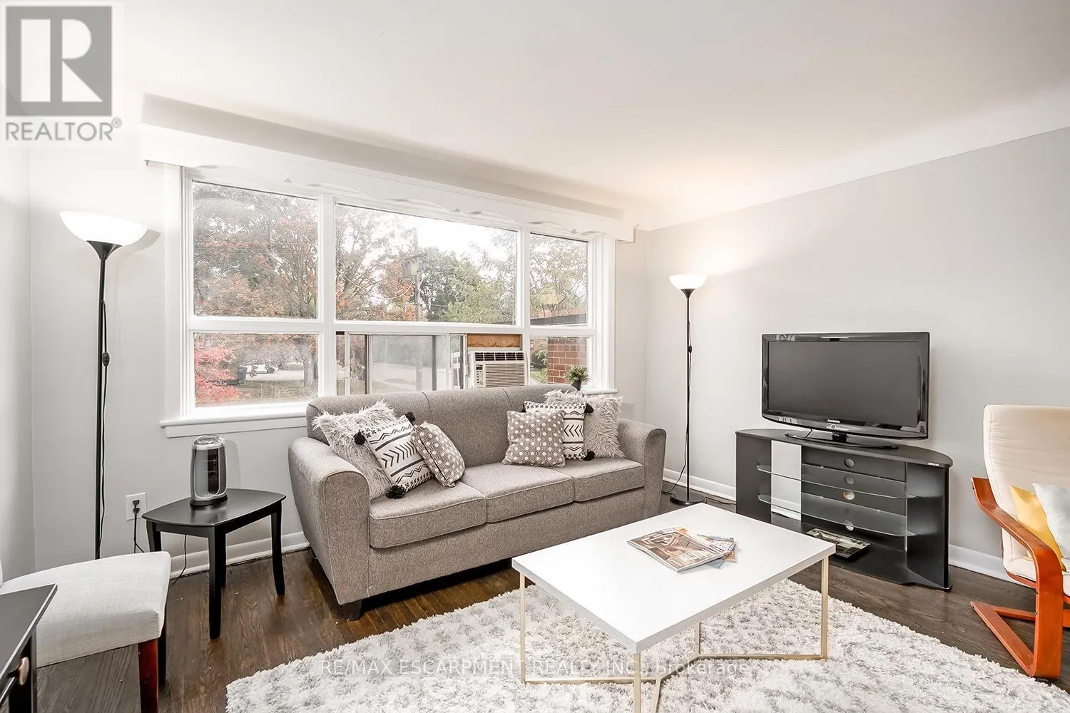 7 - 2128 HARRIS CRESCENT