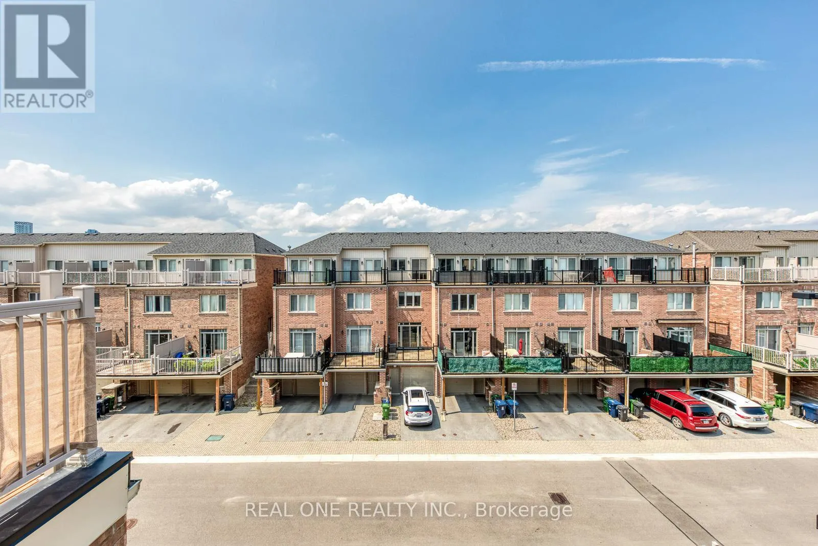 69 EDWARD HORTON CRESCENT