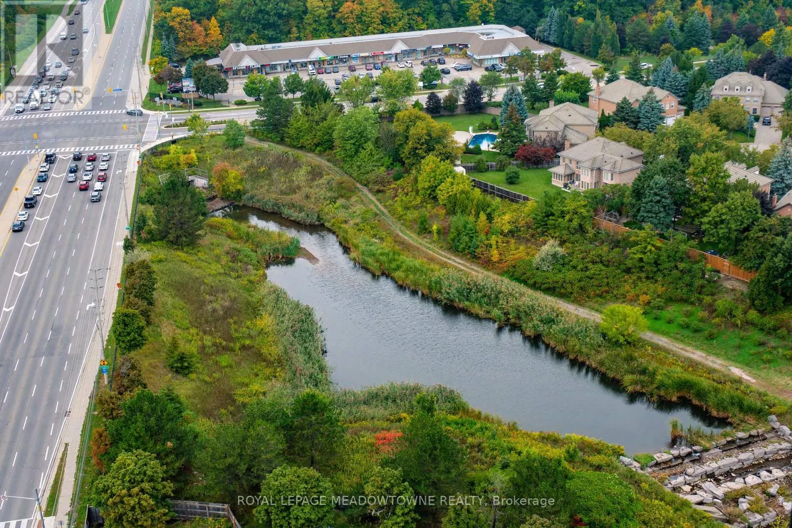 2306 - 2495 EGLINTON AVENUE W