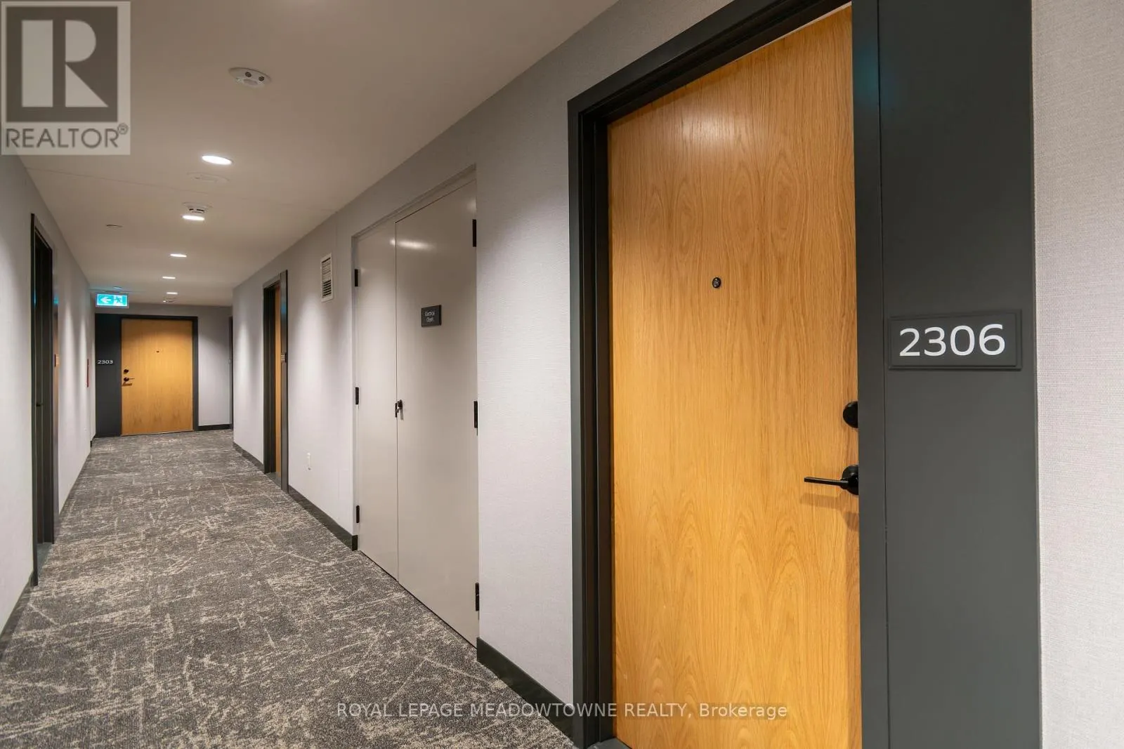 2306 - 2495 EGLINTON AVENUE W