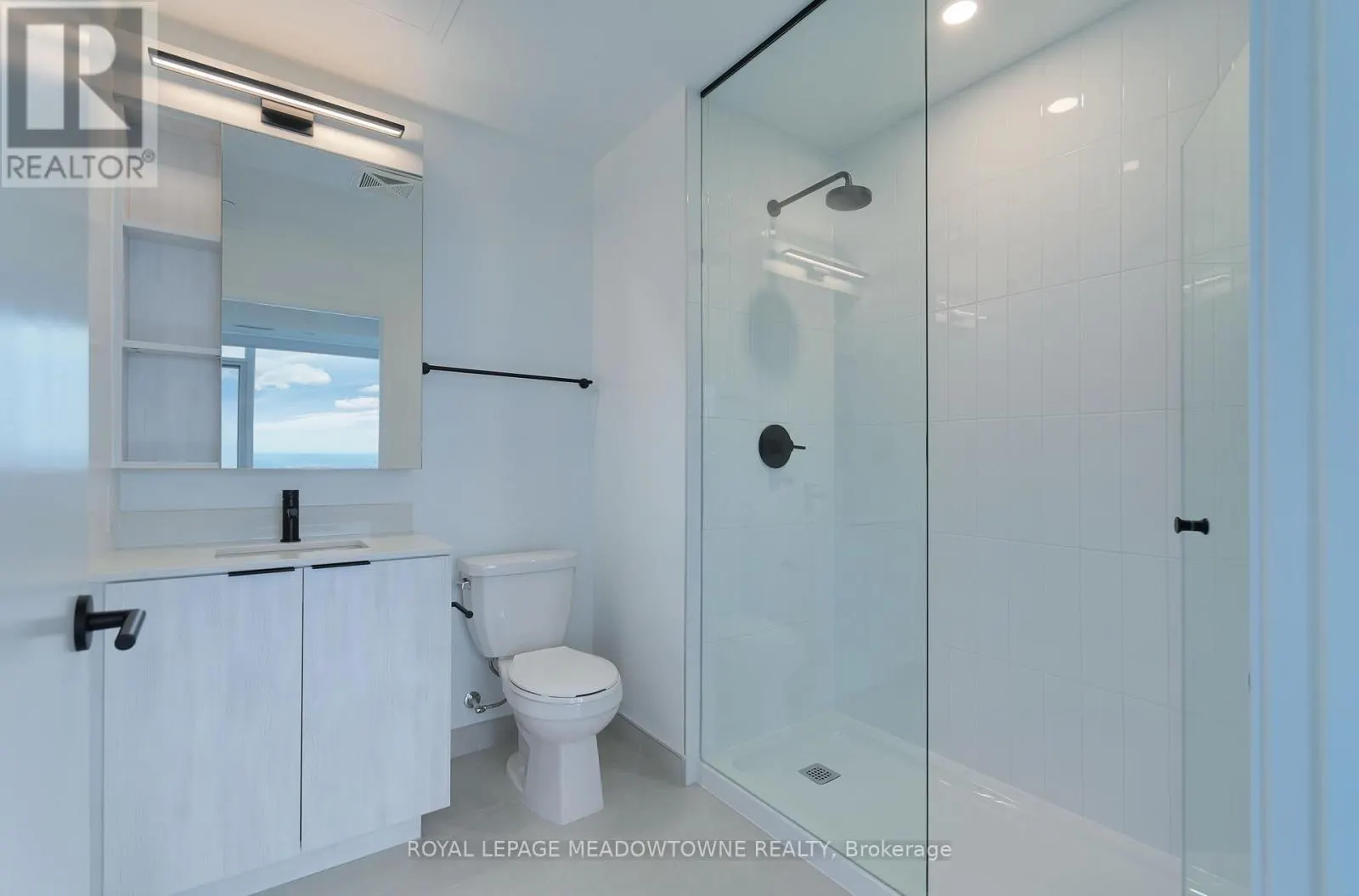 2306 - 2495 EGLINTON AVENUE W