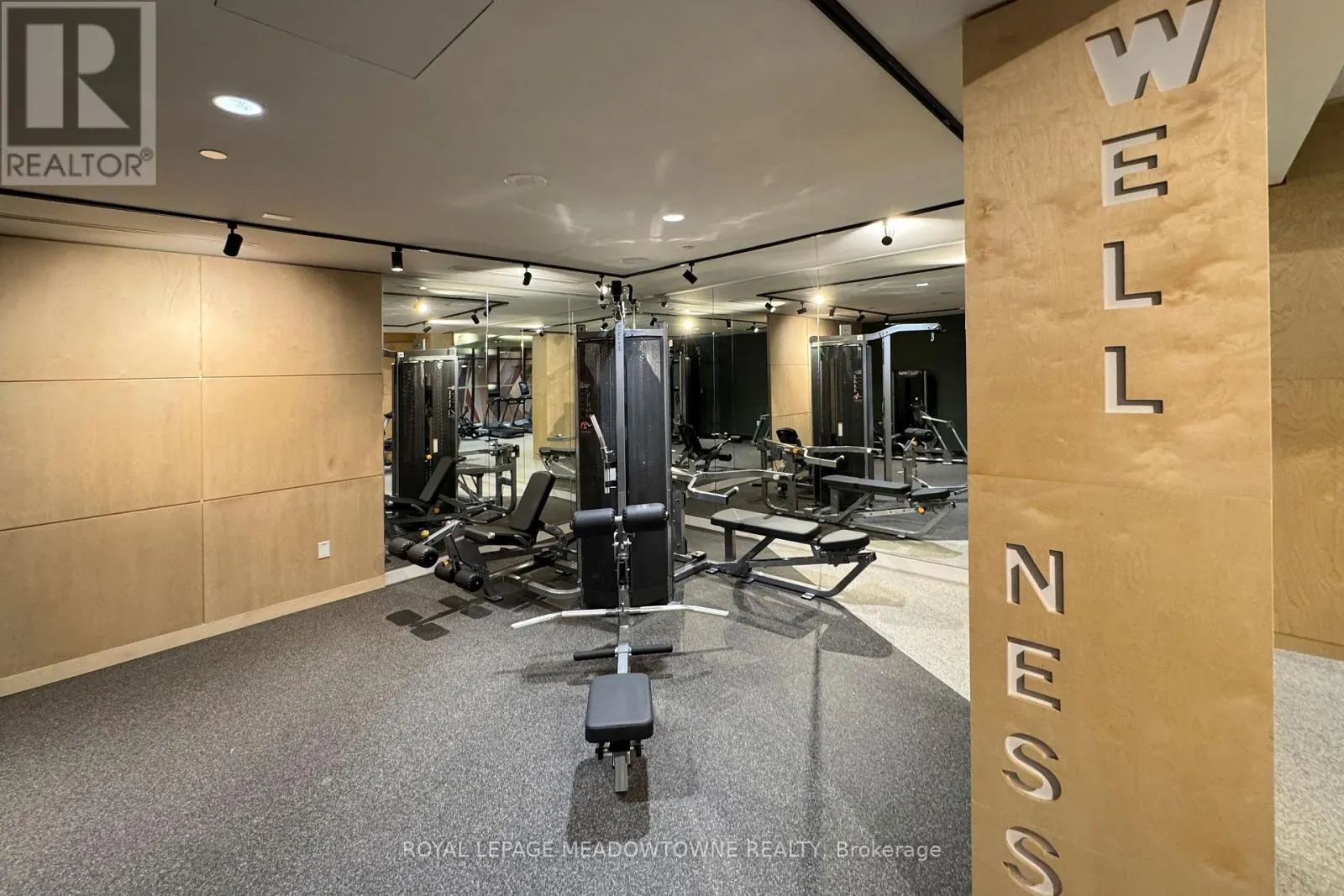 2306 - 2495 EGLINTON AVENUE W