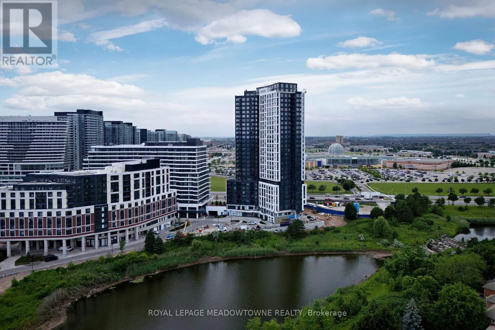 2306 - 2495 EGLINTON AVENUE W