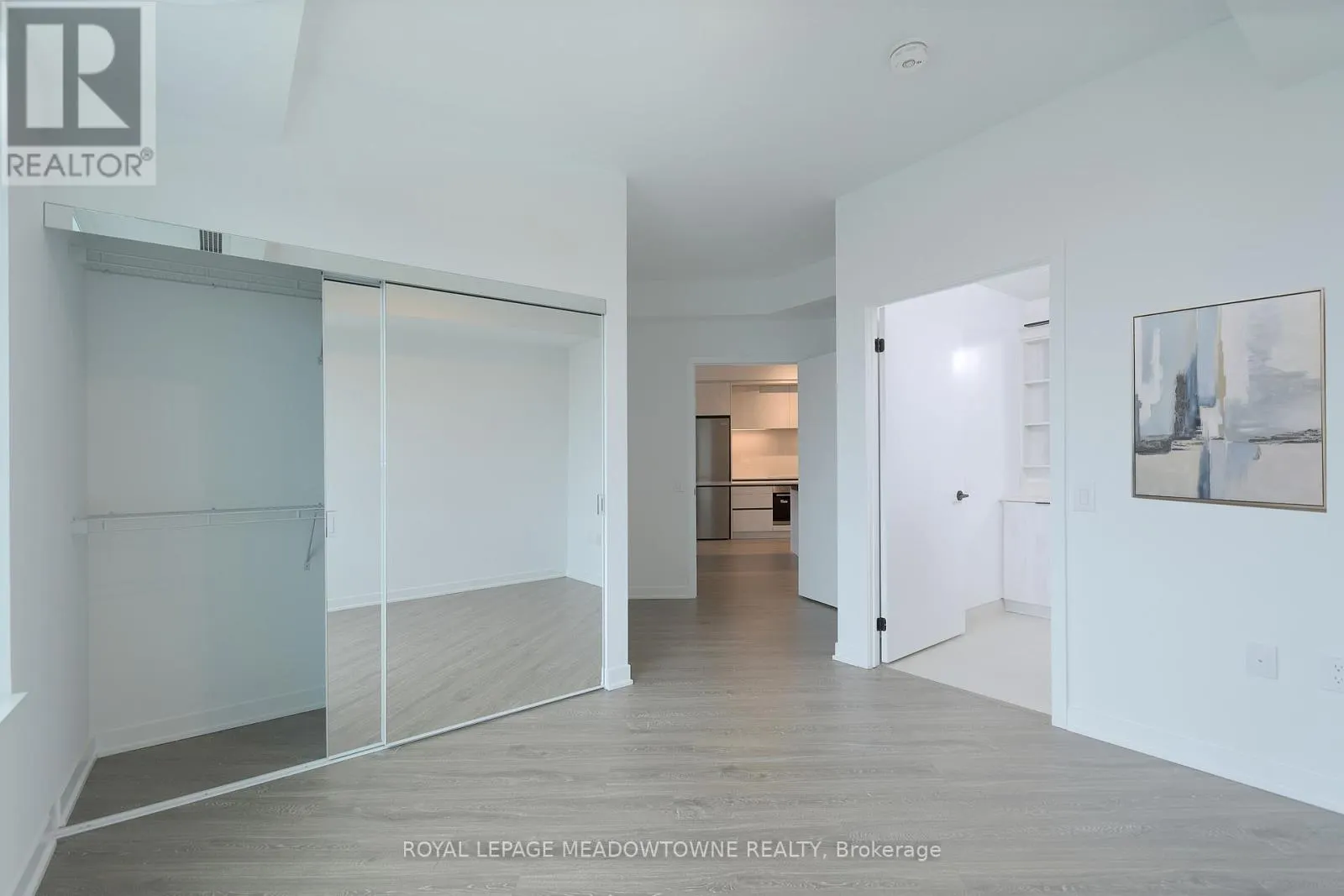 2306 - 2495 EGLINTON AVENUE W