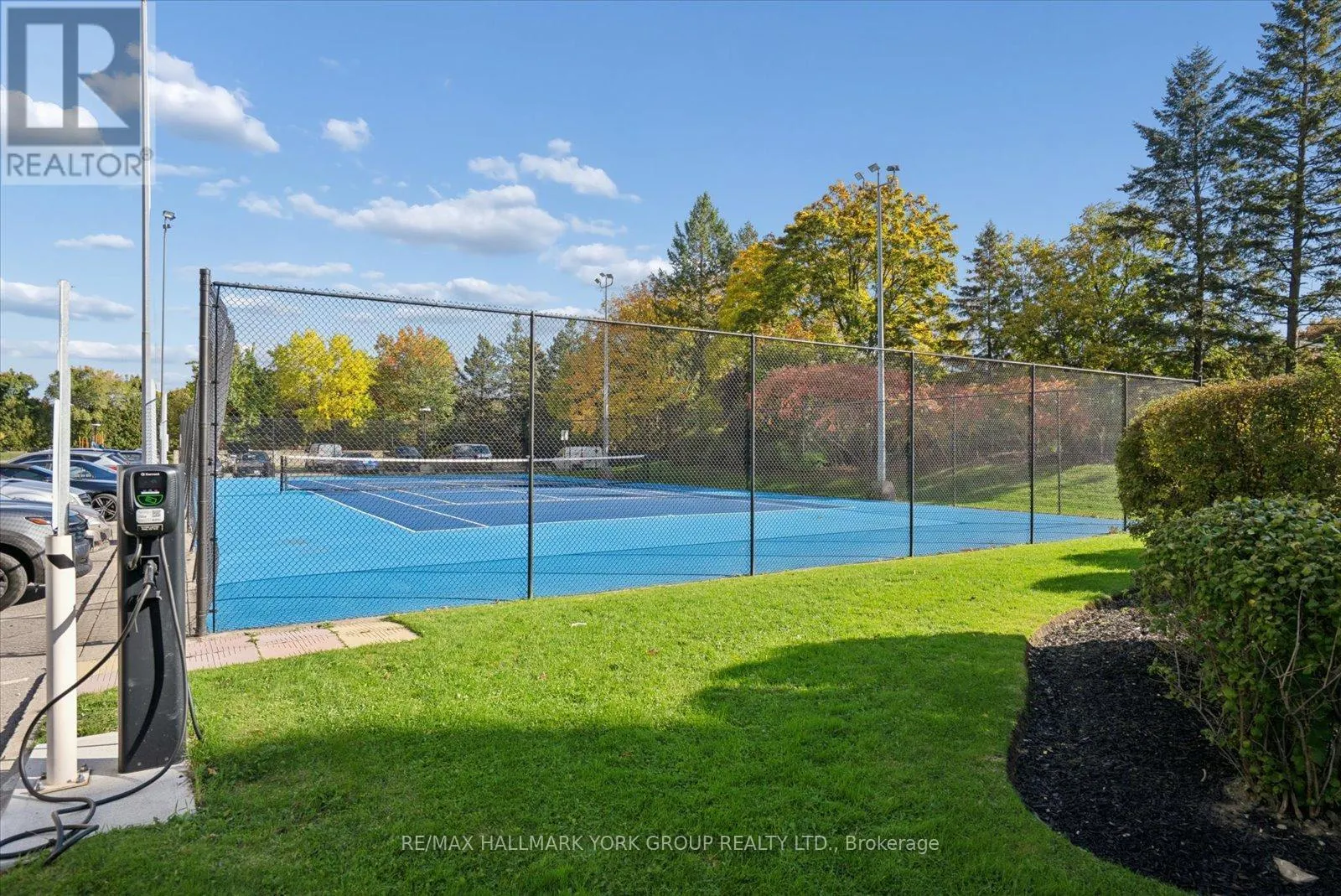 1006 - 1300 MISSISSAUGA VALLEY BOULEVARD