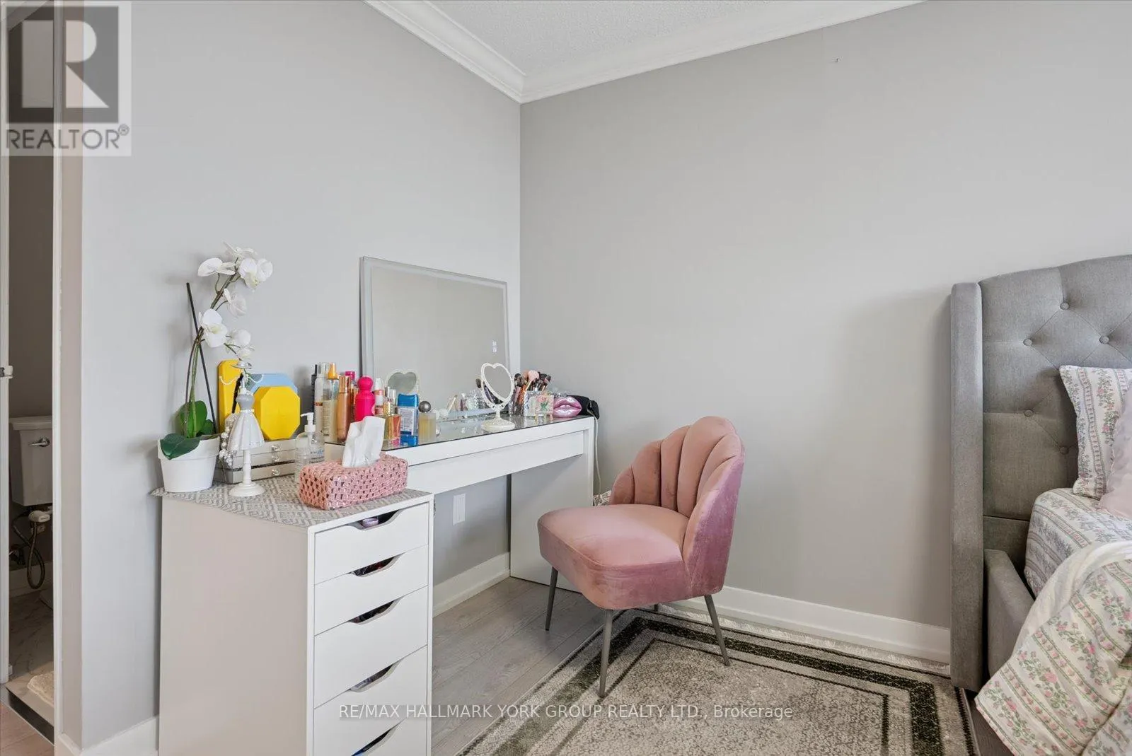 1006 - 1300 MISSISSAUGA VALLEY BOULEVARD