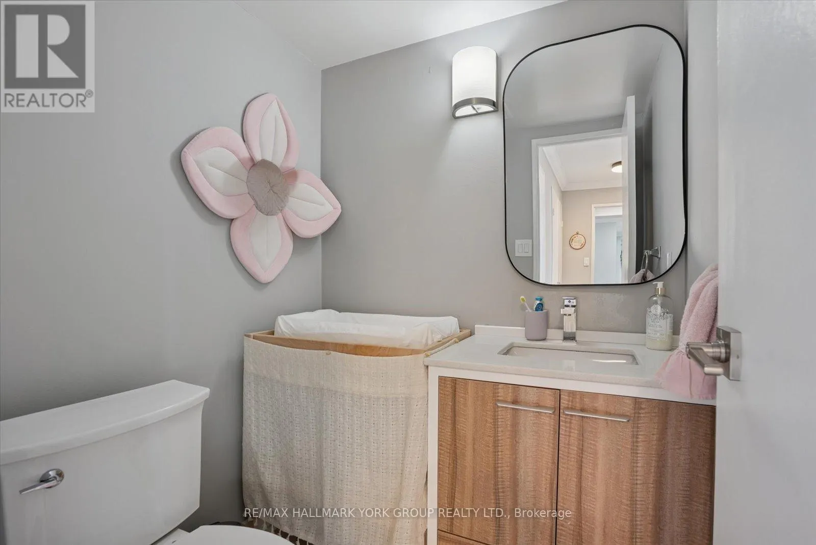 1006 - 1300 MISSISSAUGA VALLEY BOULEVARD