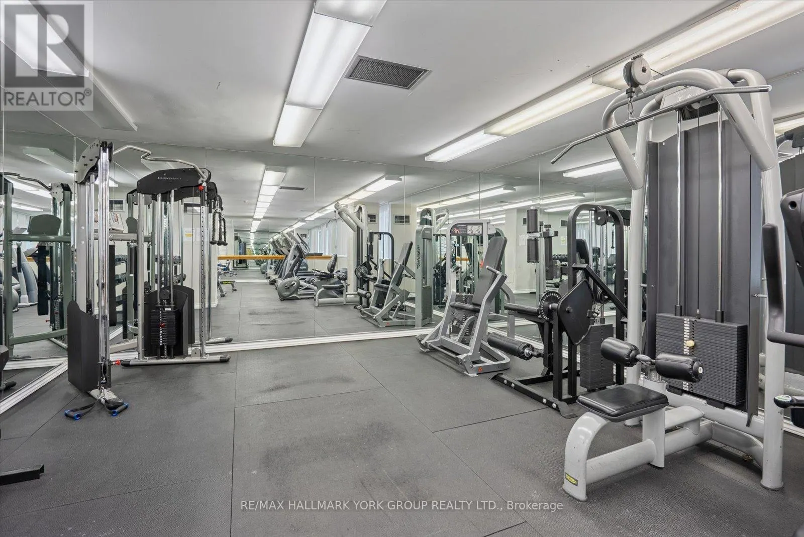 1006 - 1300 MISSISSAUGA VALLEY BOULEVARD