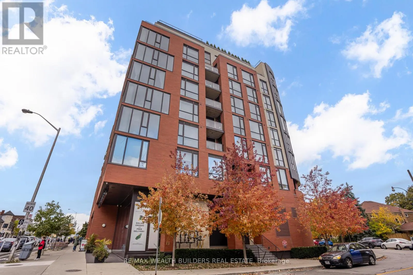 511 - 2118 BLOOR STREET W