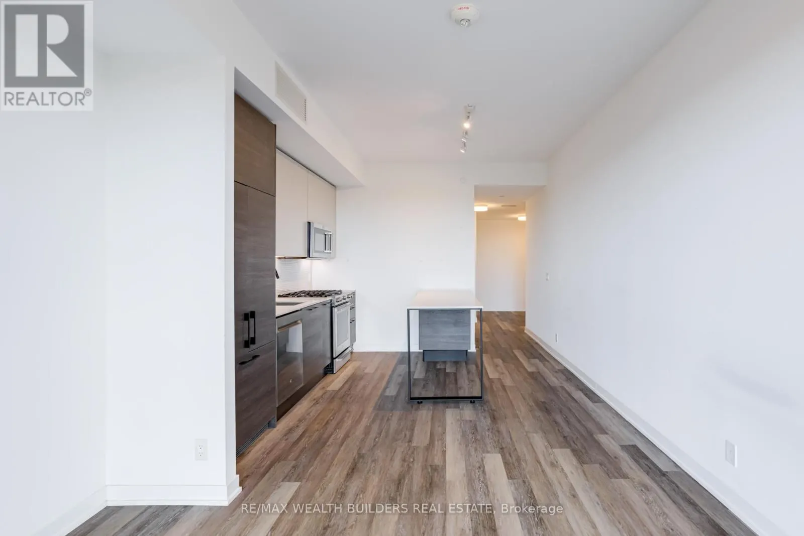 511 - 2118 BLOOR STREET W