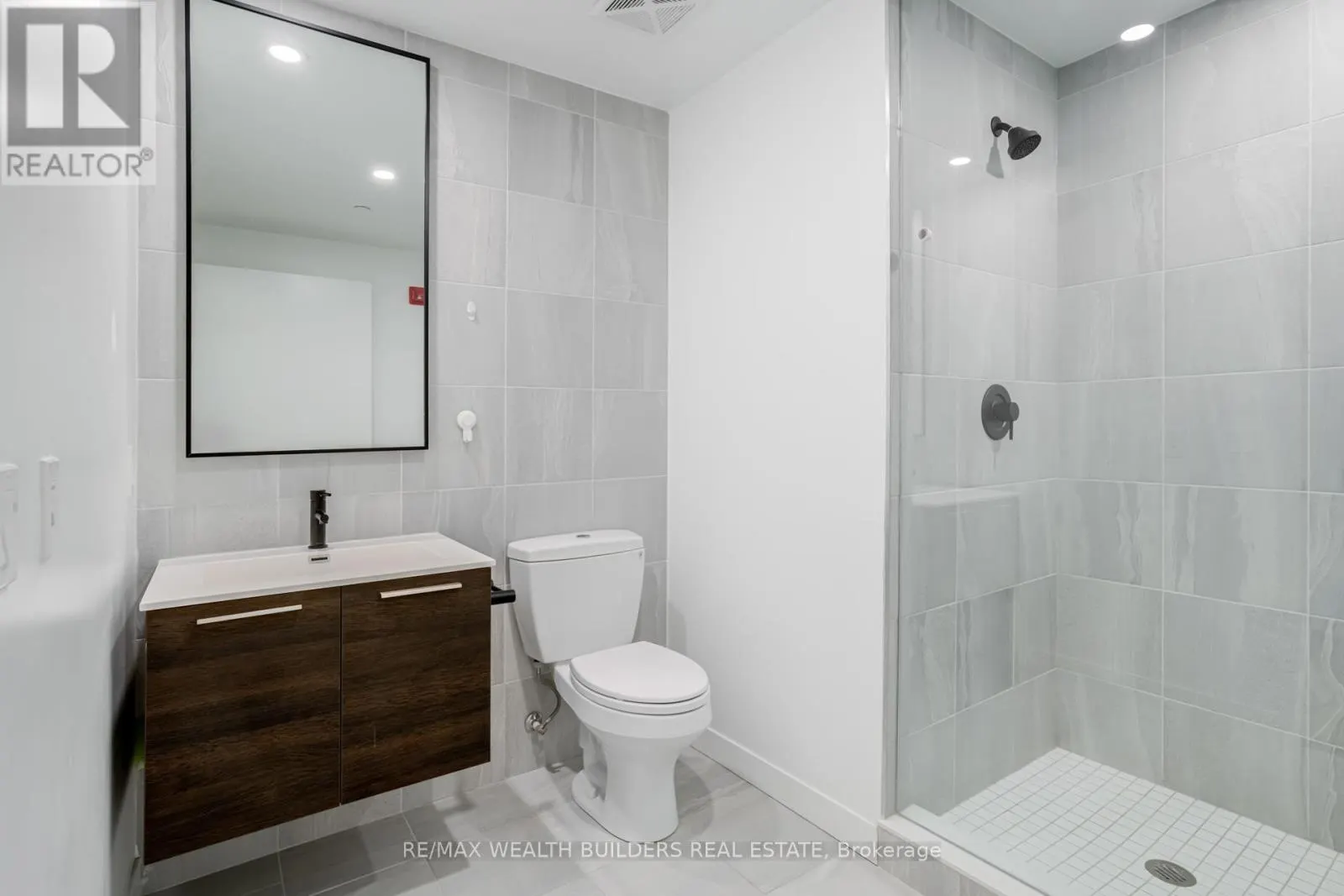 511 - 2118 BLOOR STREET W