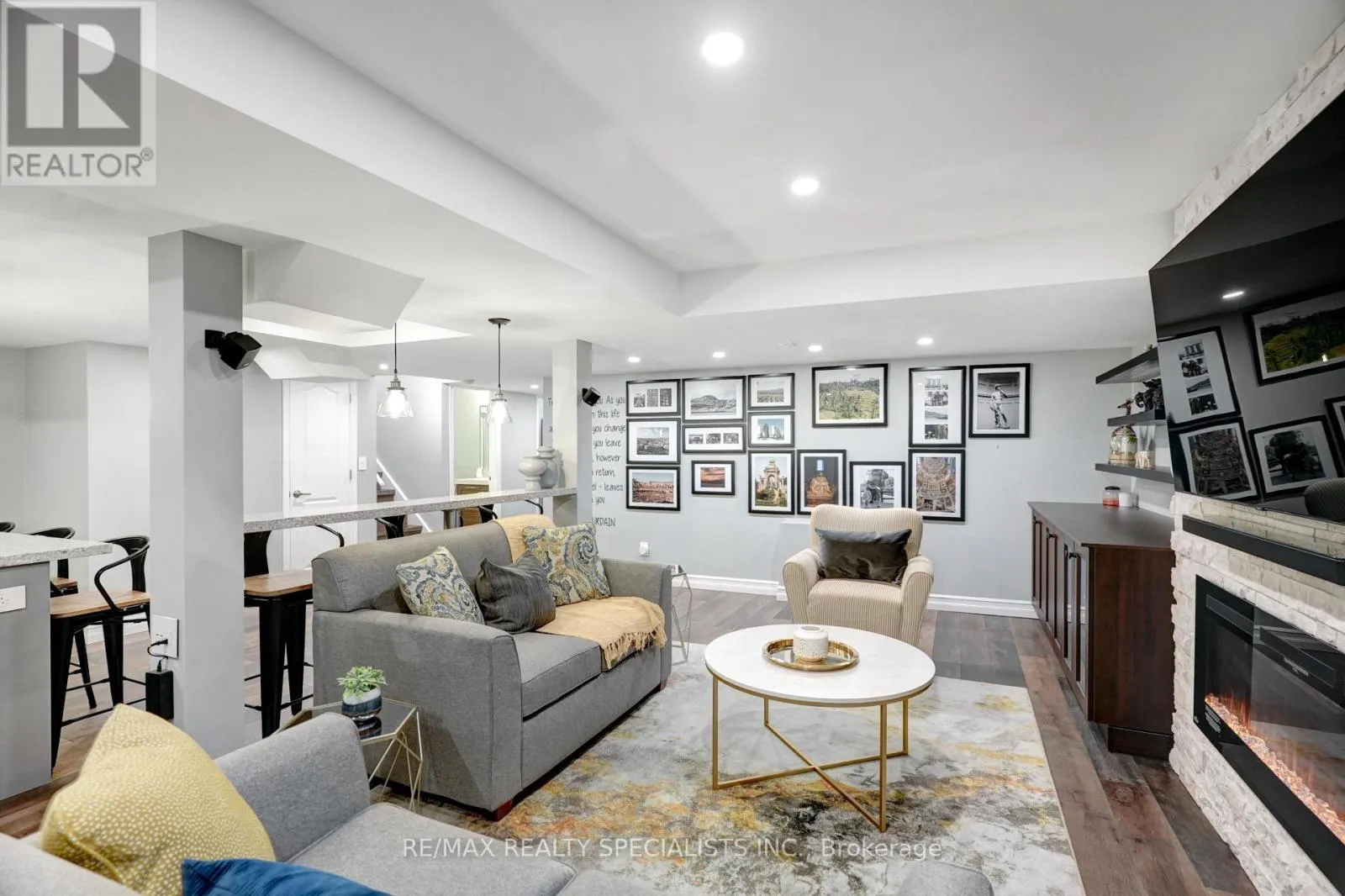 104 EARLSBRIDGE BOULEVARD