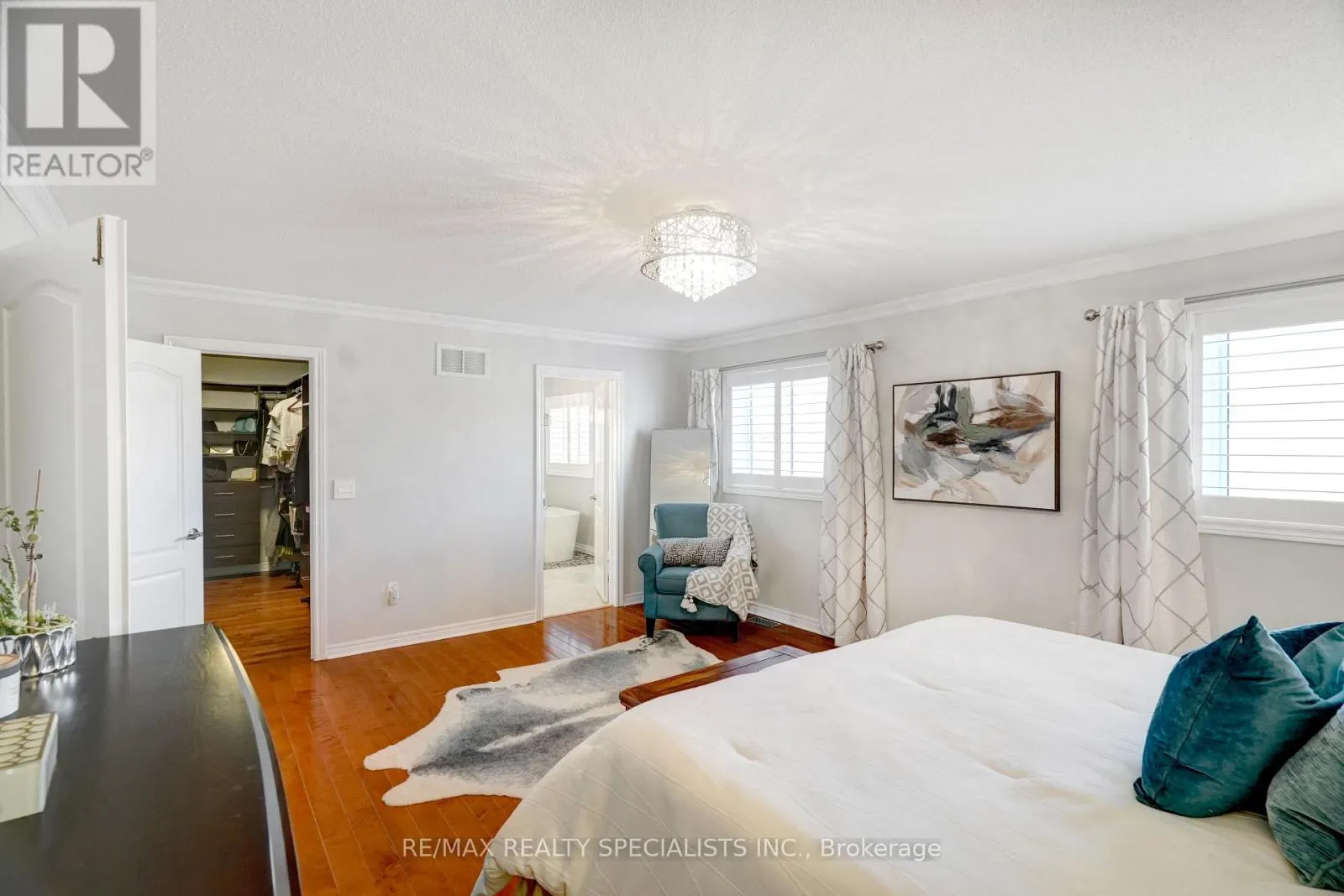 104 EARLSBRIDGE BOULEVARD