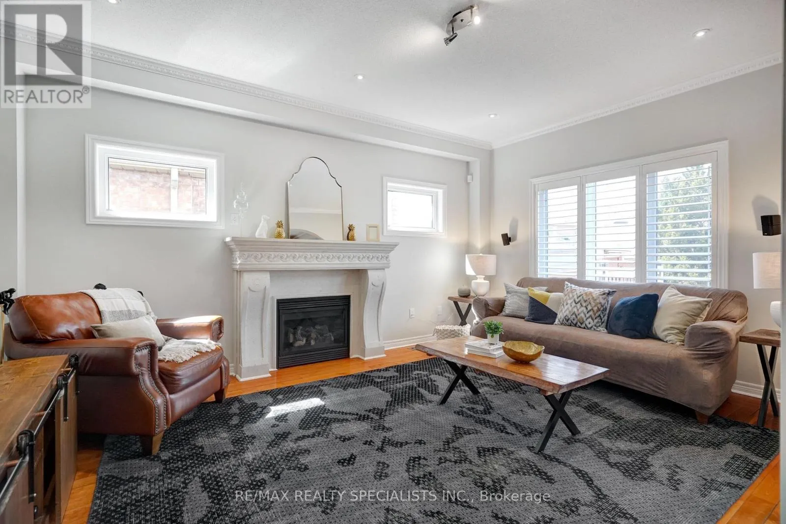 104 EARLSBRIDGE BOULEVARD