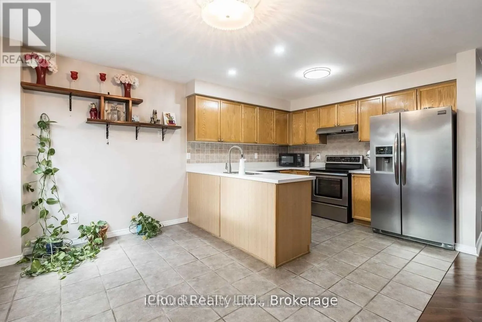 40 MUIRLAND CRESCENT