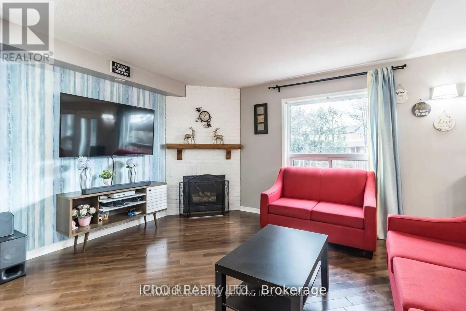 40 MUIRLAND CRESCENT