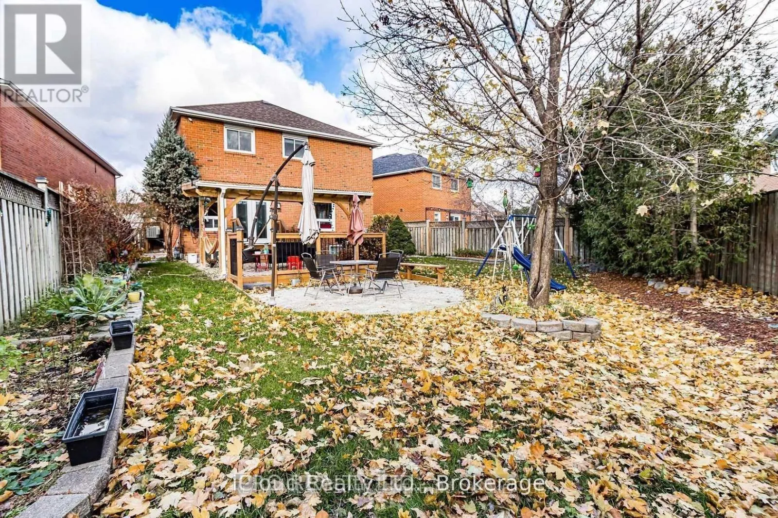 40 MUIRLAND CRESCENT