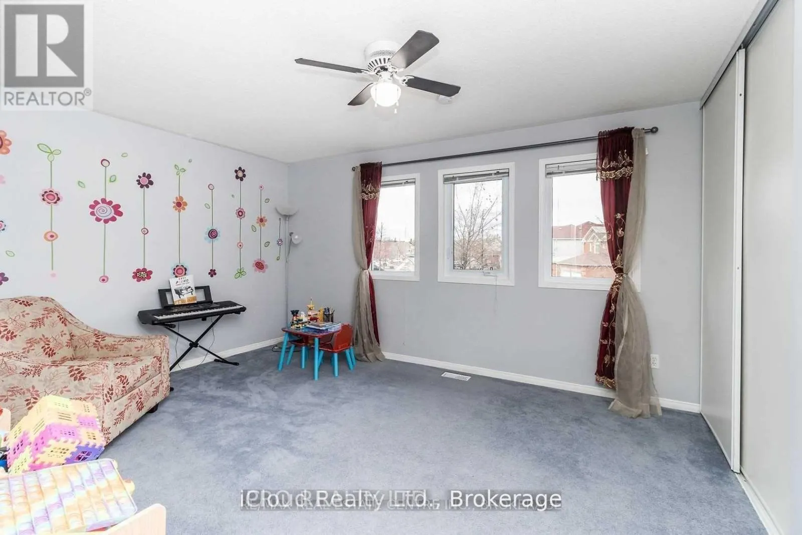 40 MUIRLAND CRESCENT