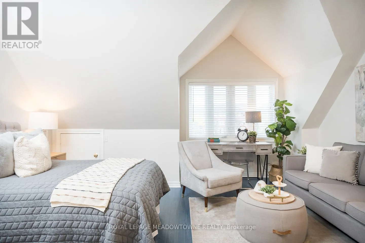 302 - 1701 LAMPMAN AVENUE