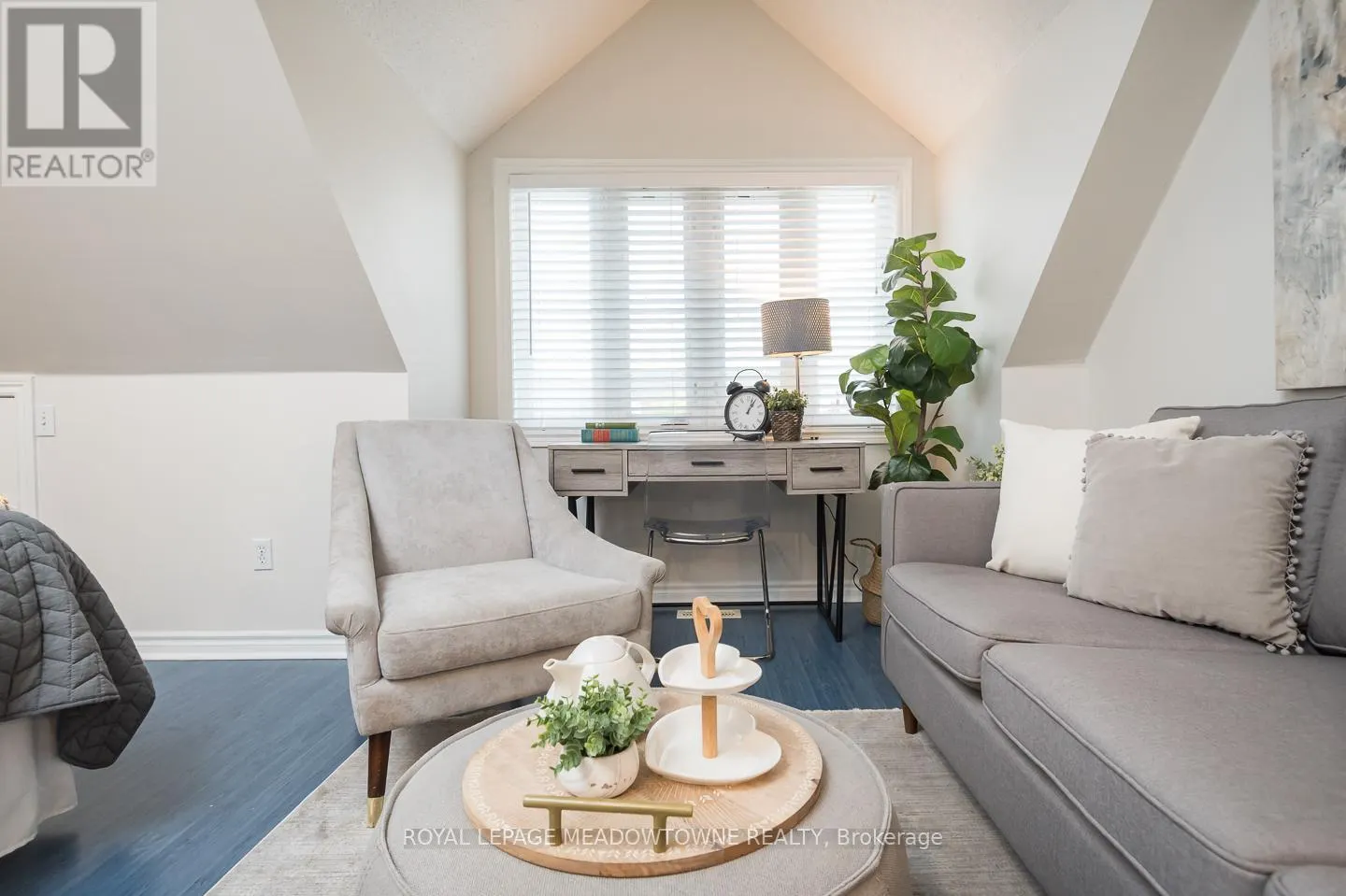 302 - 1701 LAMPMAN AVENUE