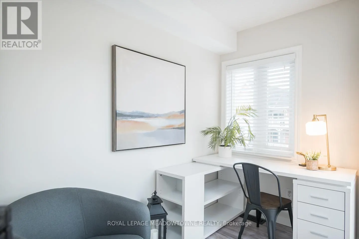 302 - 1701 LAMPMAN AVENUE