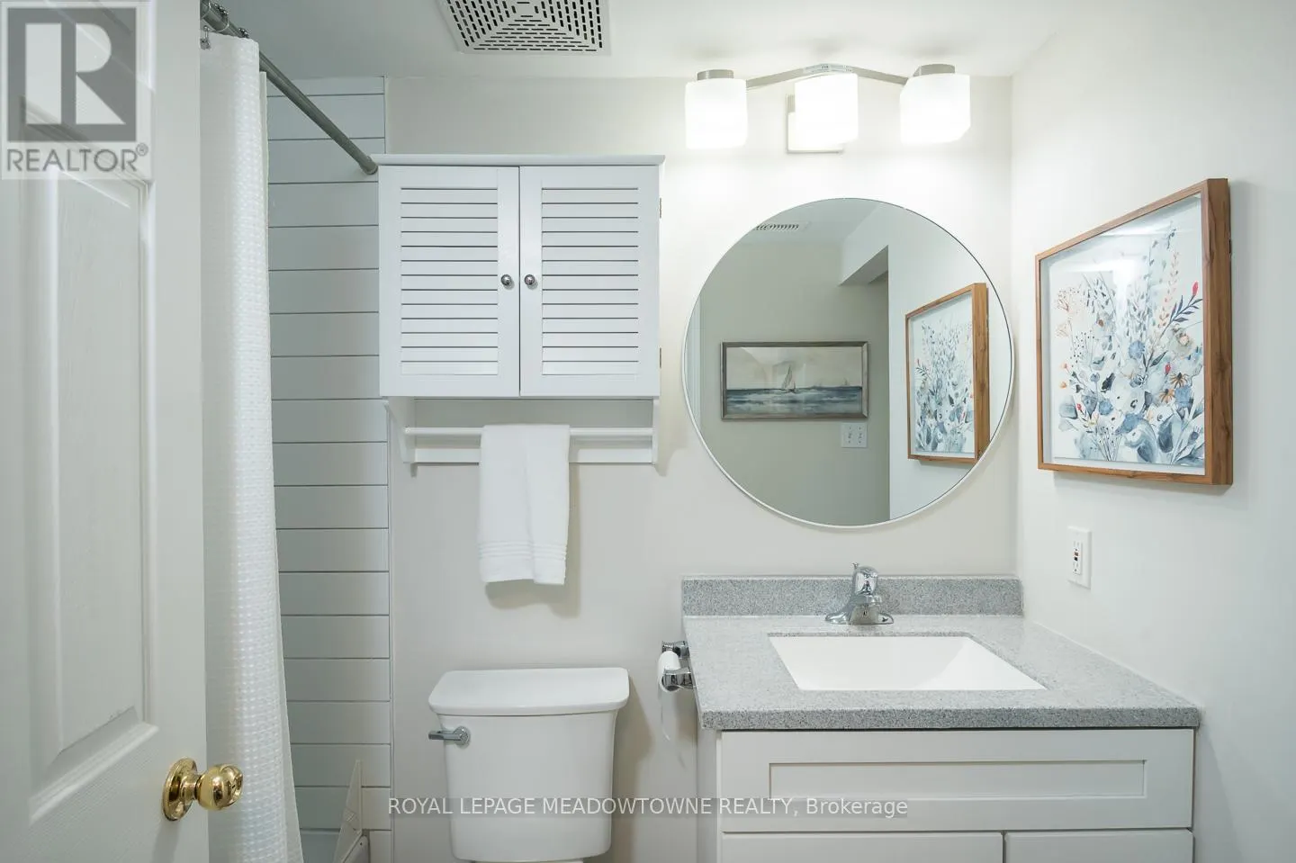 302 - 1701 LAMPMAN AVENUE