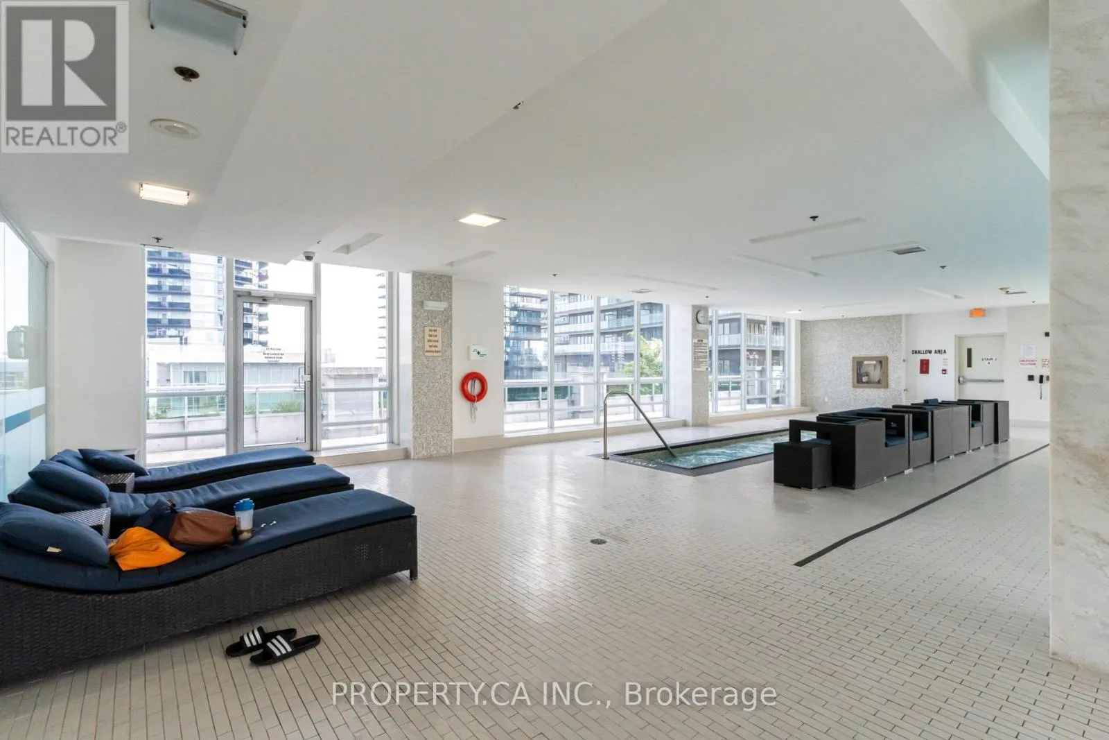 406 - 16 BROOKERS LANE