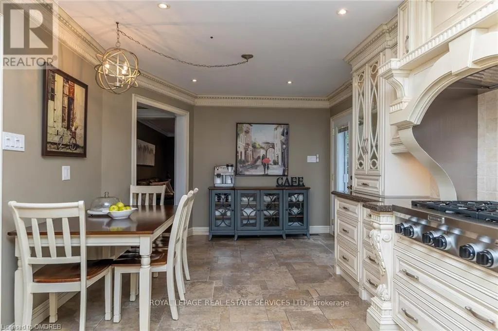 2123 KAWARTHA CRESCENT