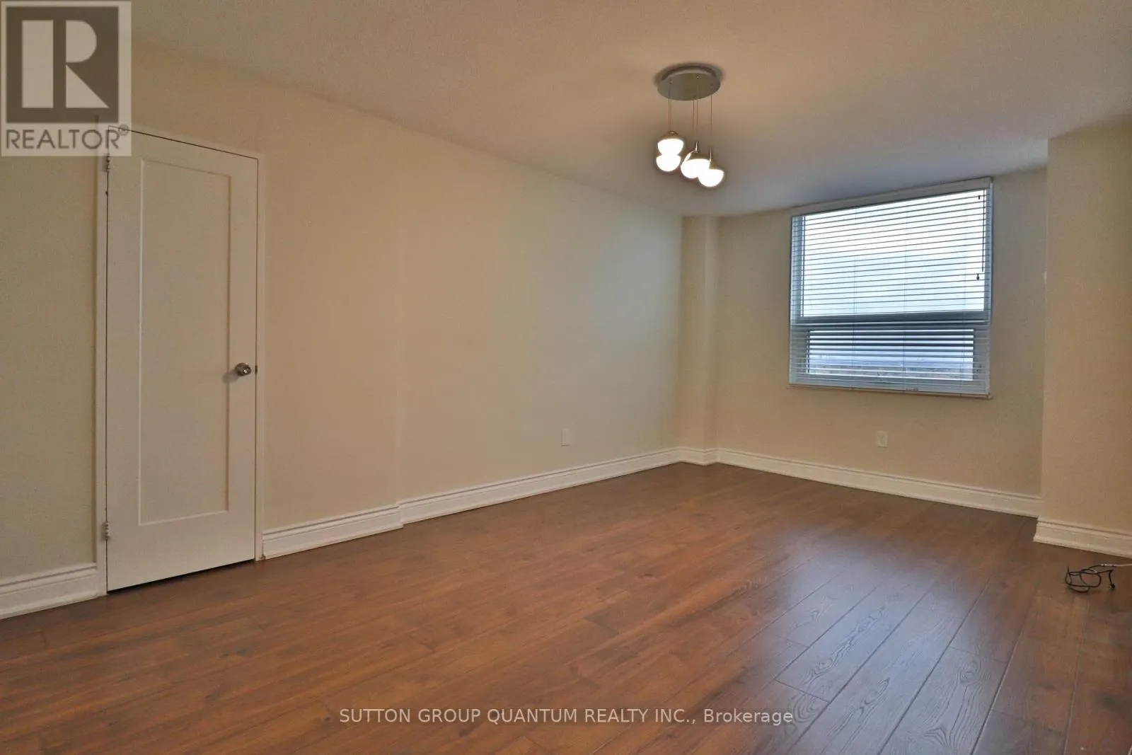 2001 - 627 THE WEST MALL