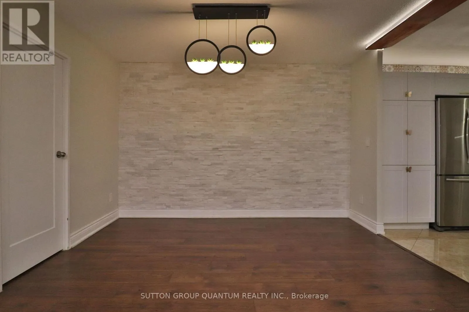 2001 - 627 THE WEST MALL