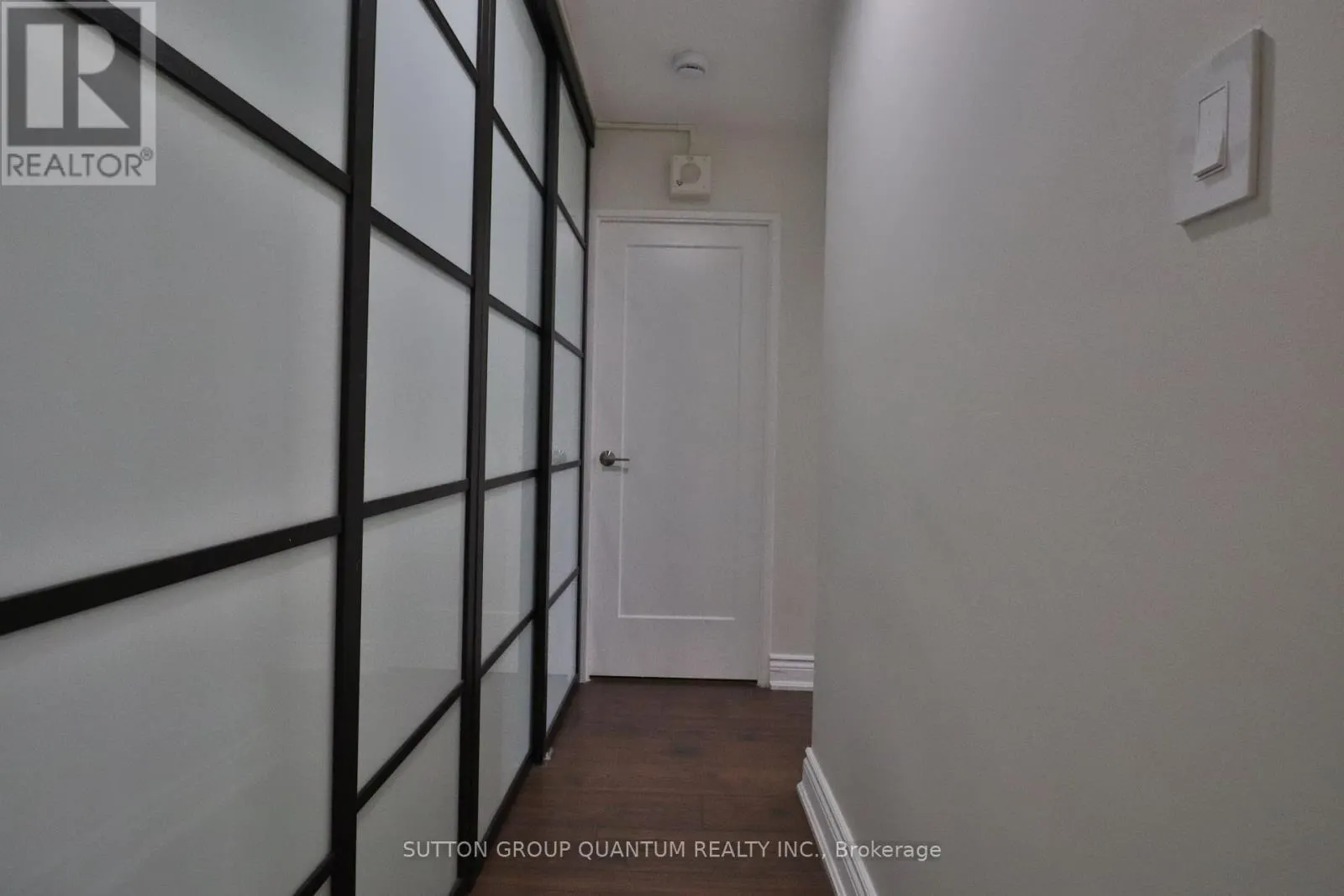 2001 - 627 THE WEST MALL