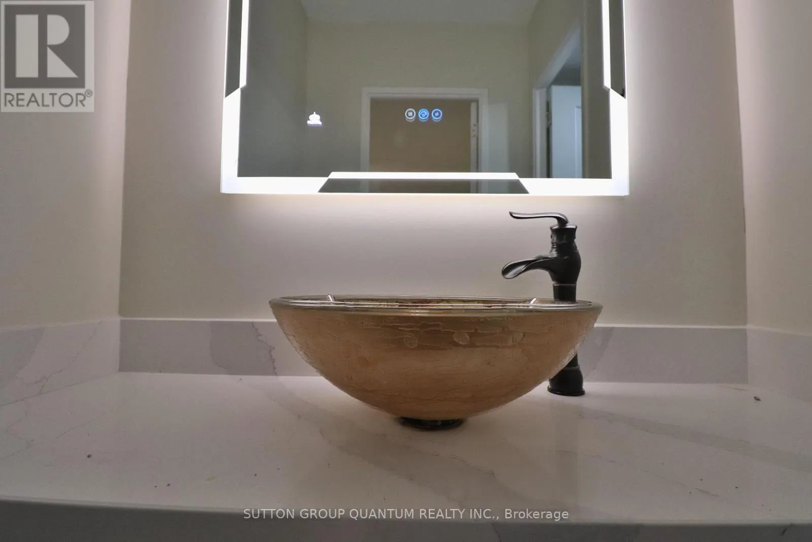 2001 - 627 THE WEST MALL