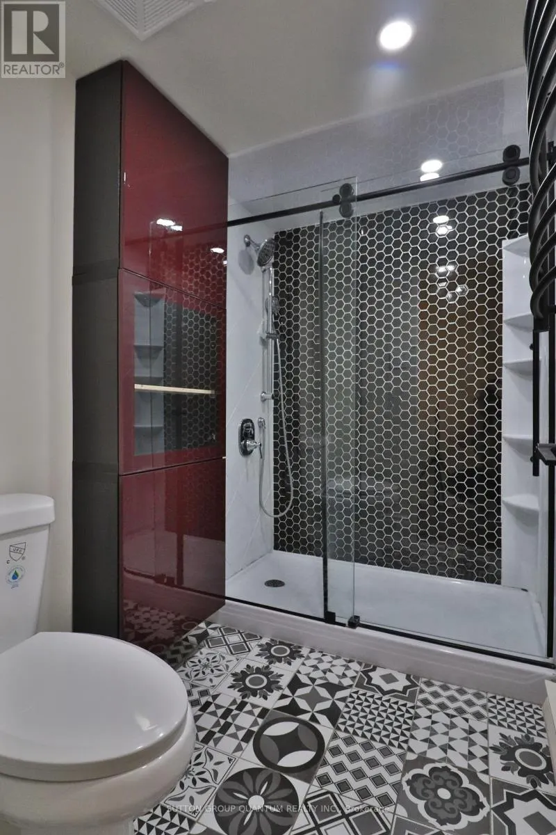 2001 - 627 THE WEST MALL