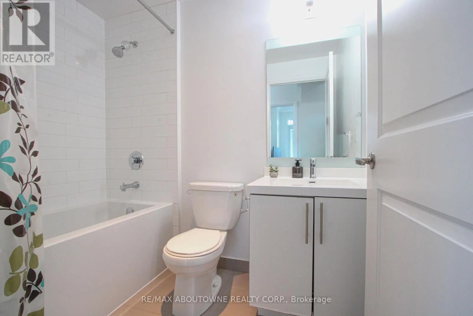 1503 - 65 SPEERS ROAD