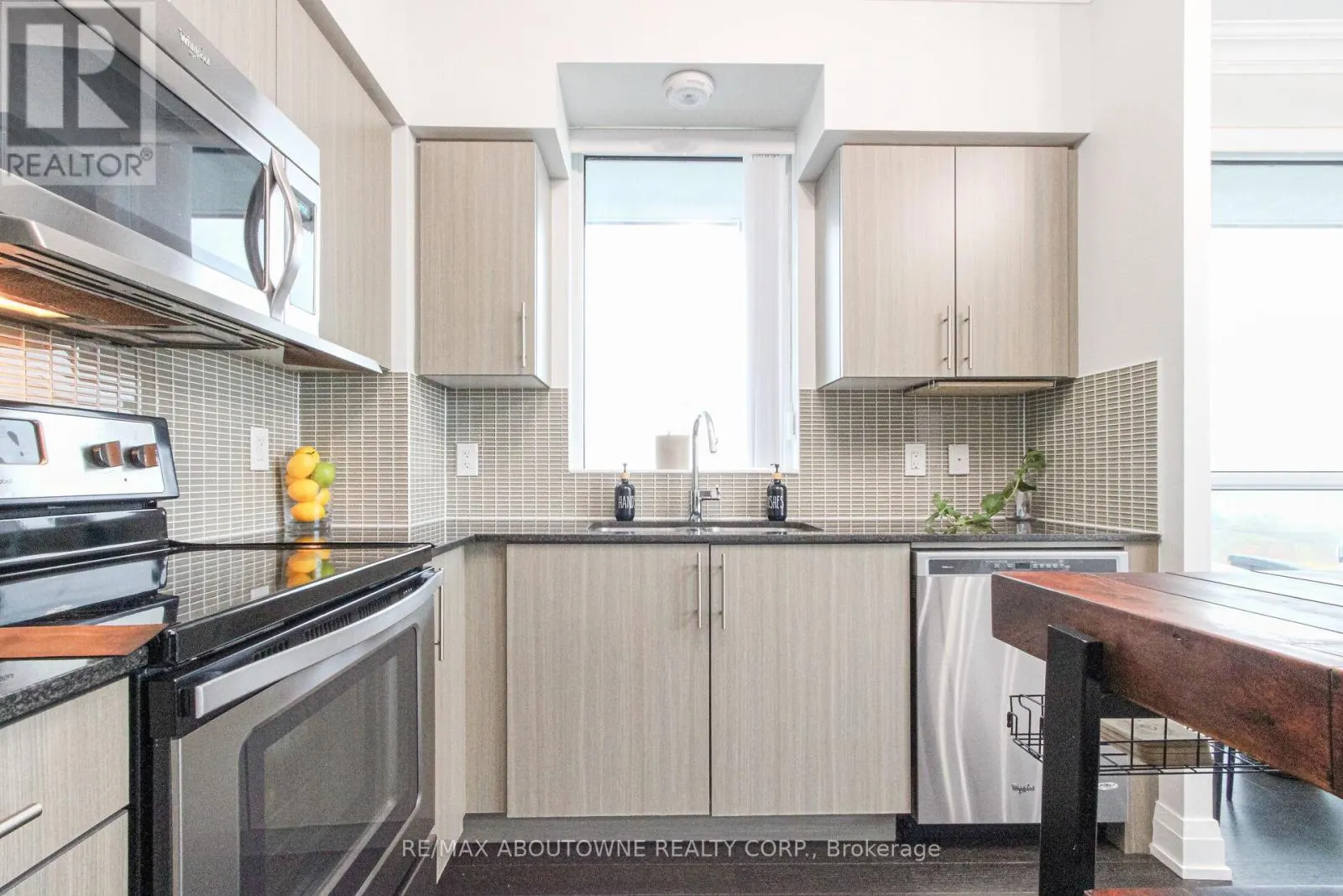 1503 - 65 SPEERS ROAD