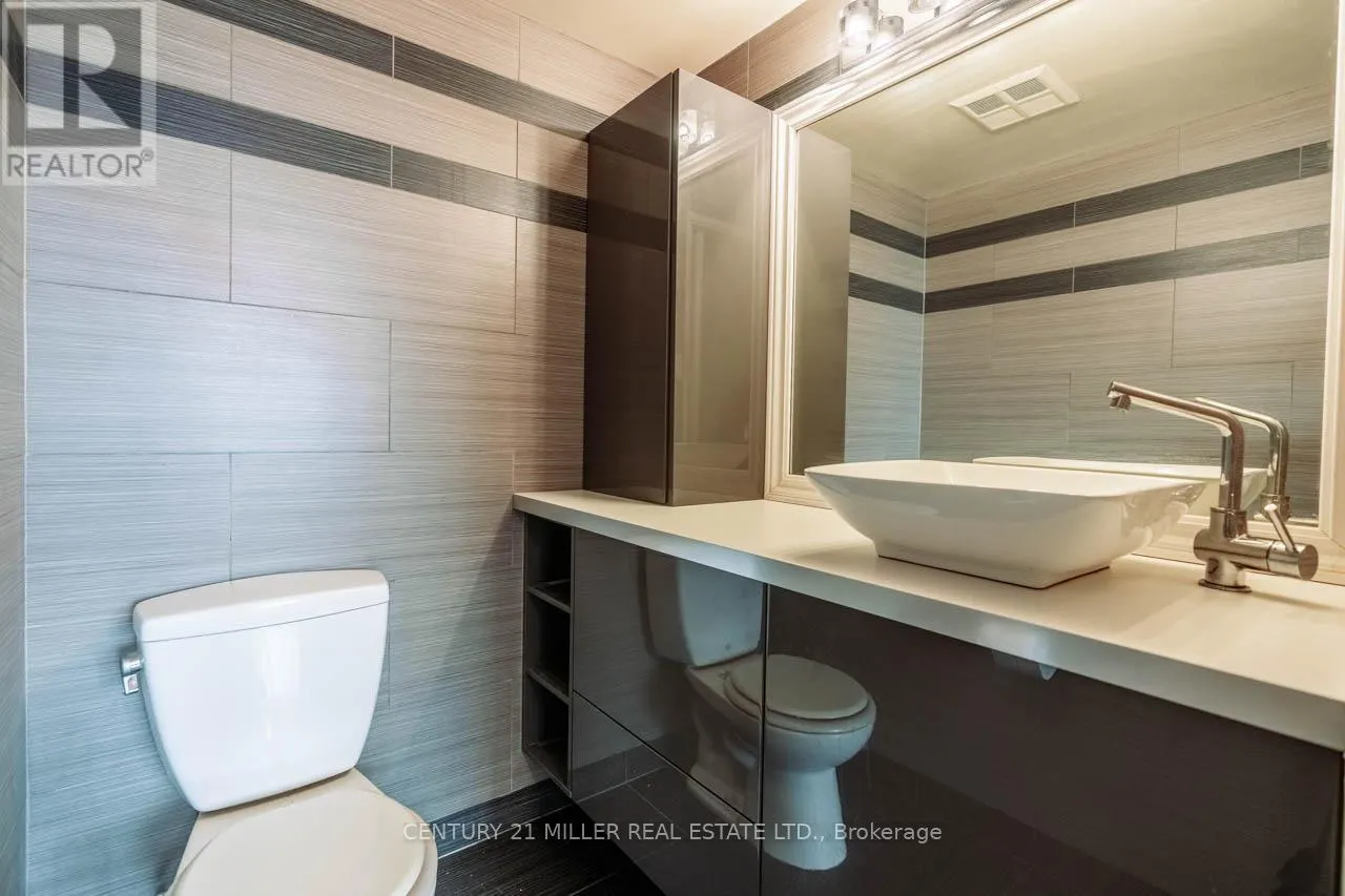 405 - 2301 DERRY ROAD W