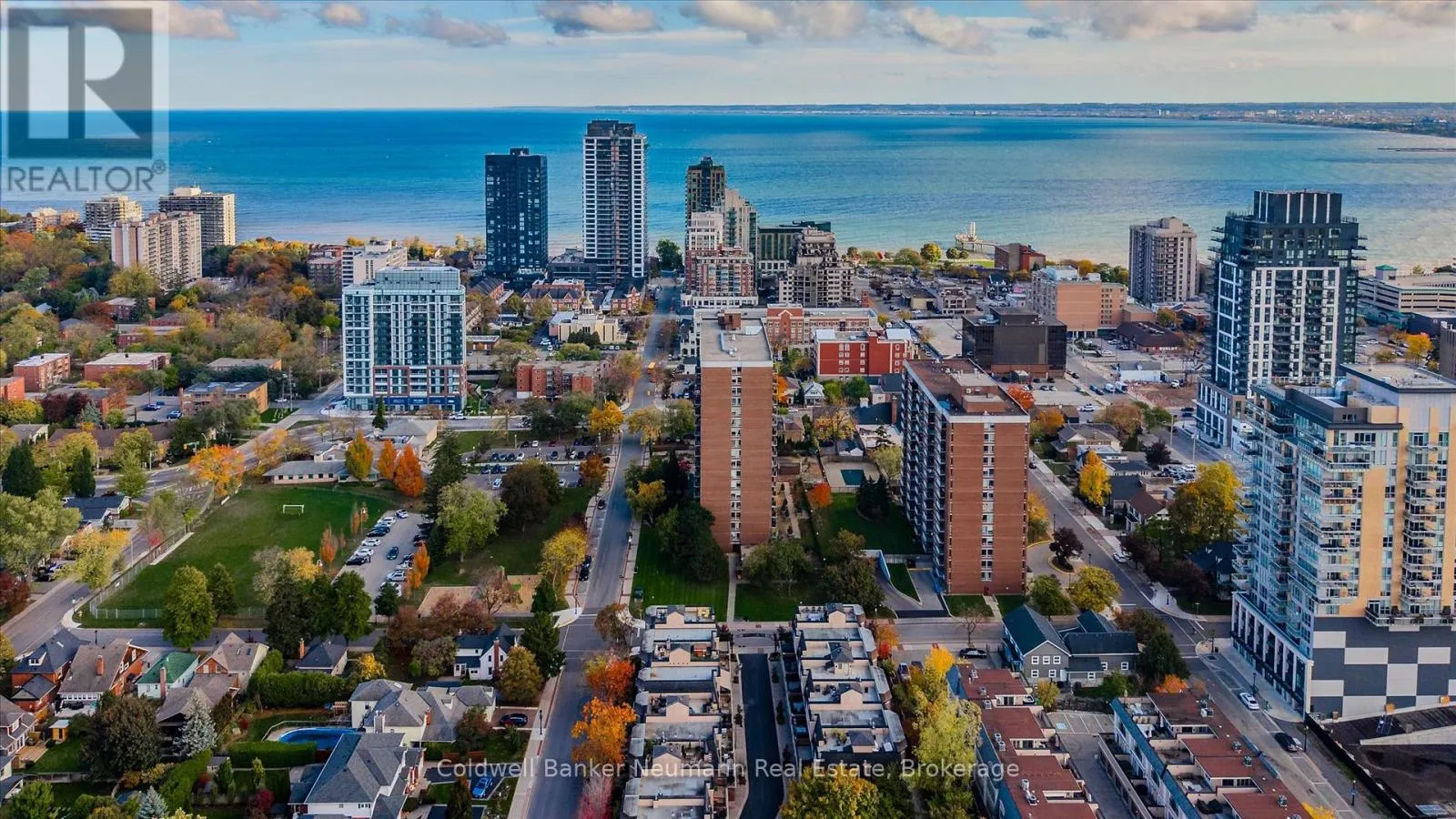 10 - 2061 MARIA STREET, #10