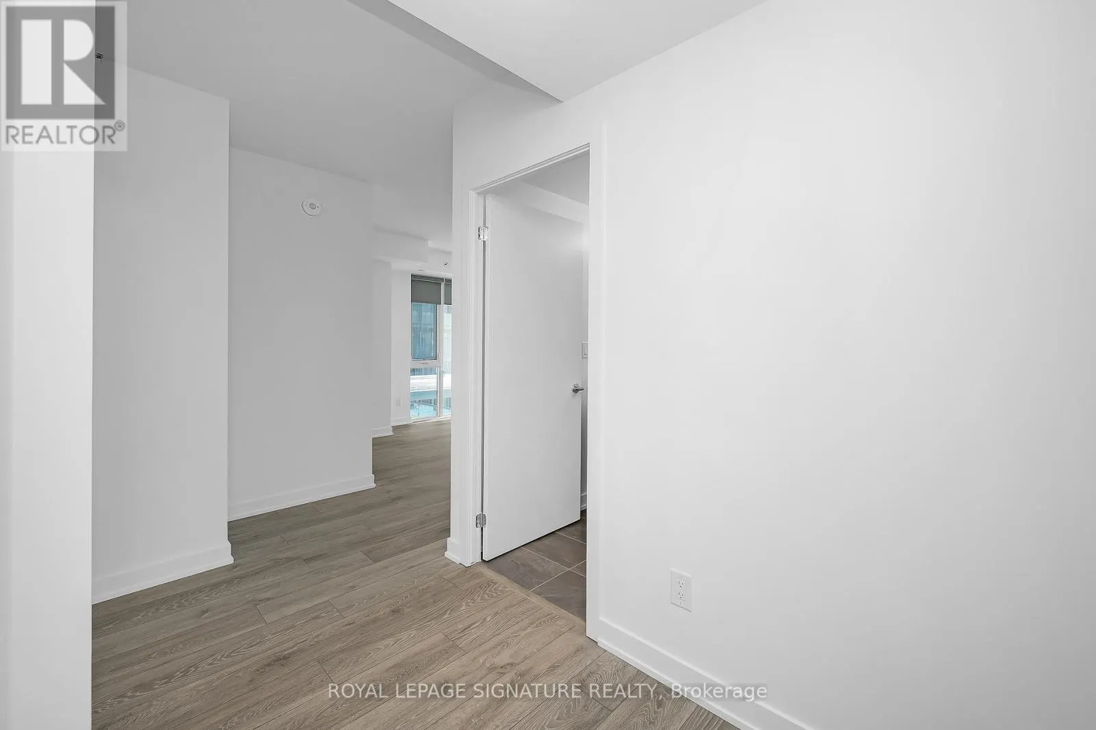 A418 - 3210 DAKOTA COMMON