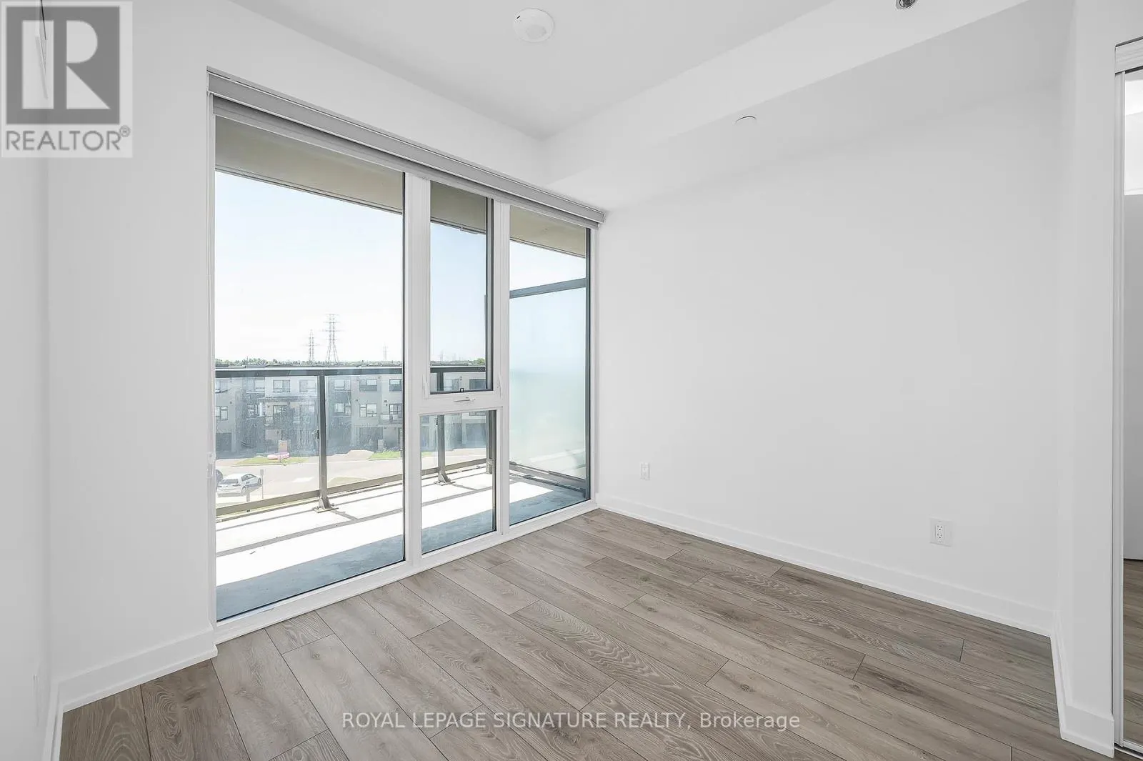 A418 - 3210 DAKOTA COMMON