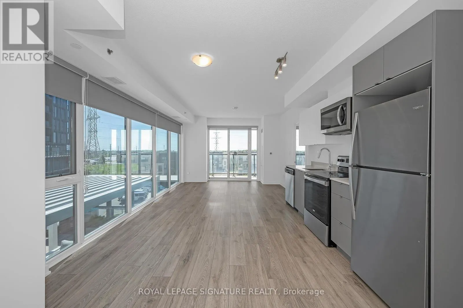 A418 - 3210 DAKOTA COMMON