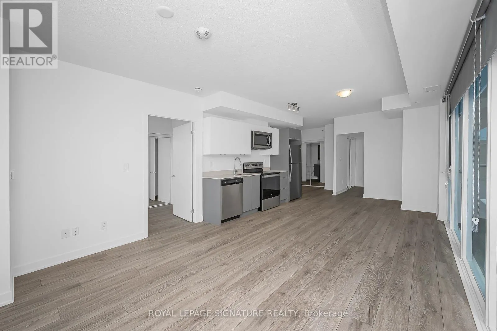 A418 - 3210 DAKOTA COMMON