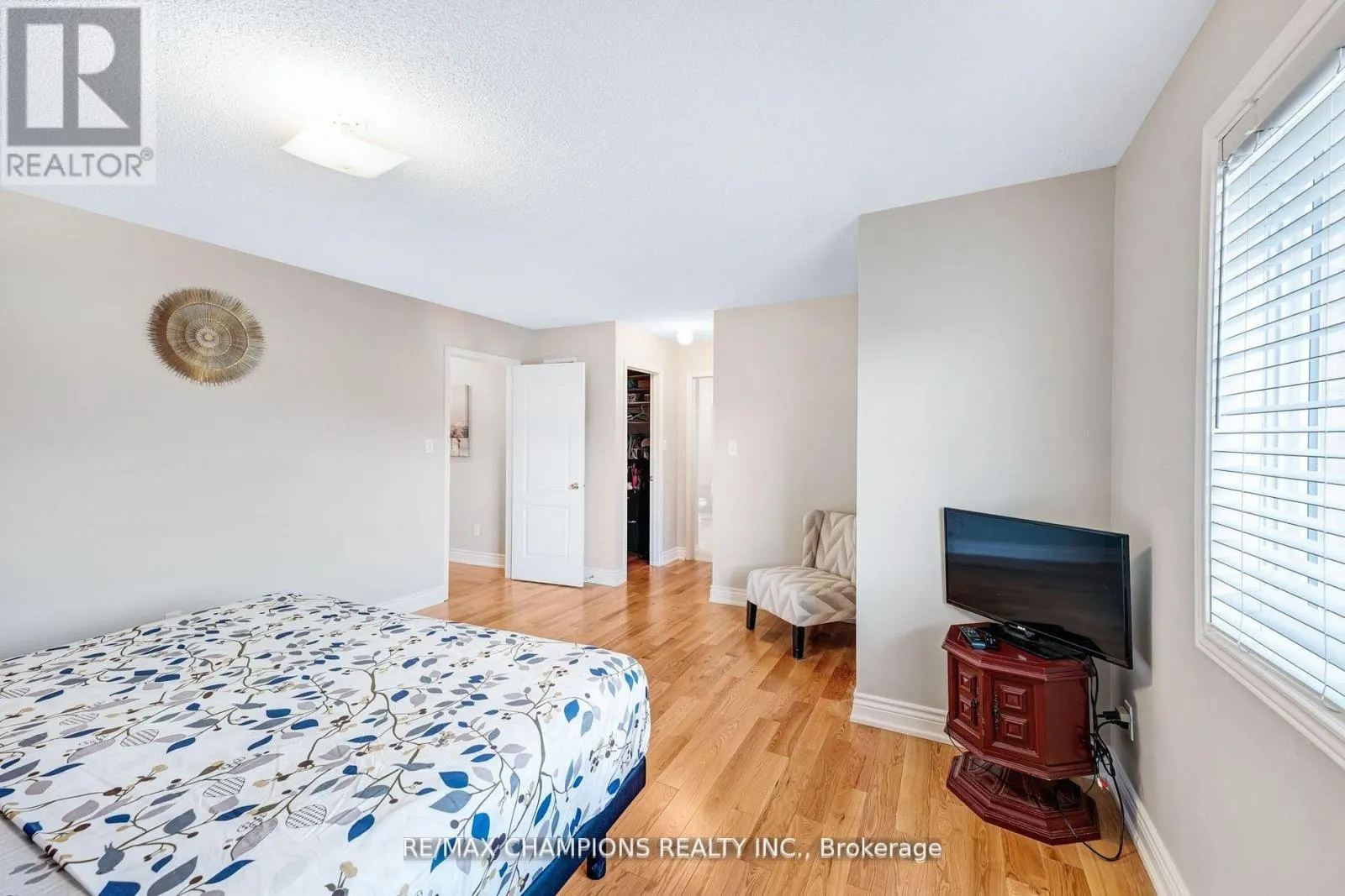 11 CAPE DORSET CRESCENT