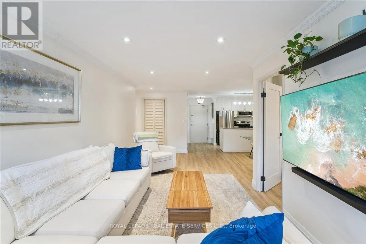 212 - 1275 CORNERBROOK PLACE