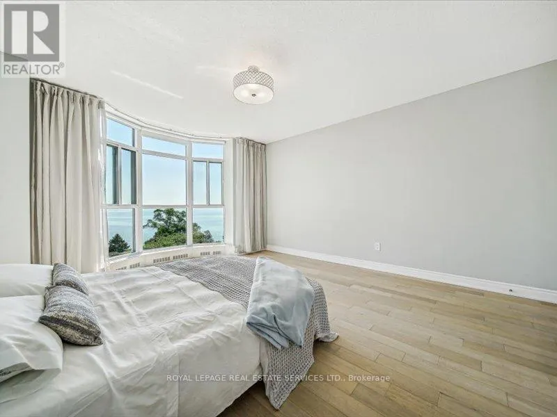 708 - 5250 LAKESHORE ROAD