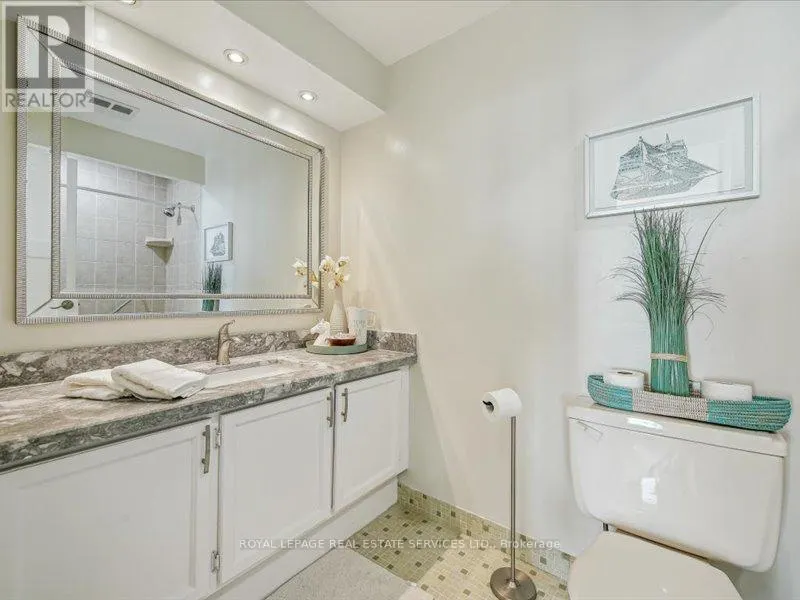 708 - 5250 LAKESHORE ROAD