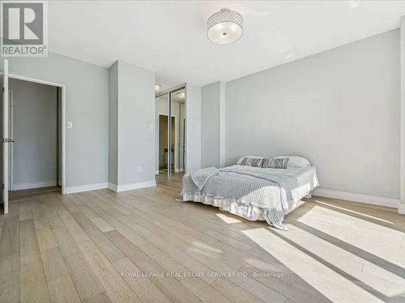 708 - 5250 LAKESHORE ROAD