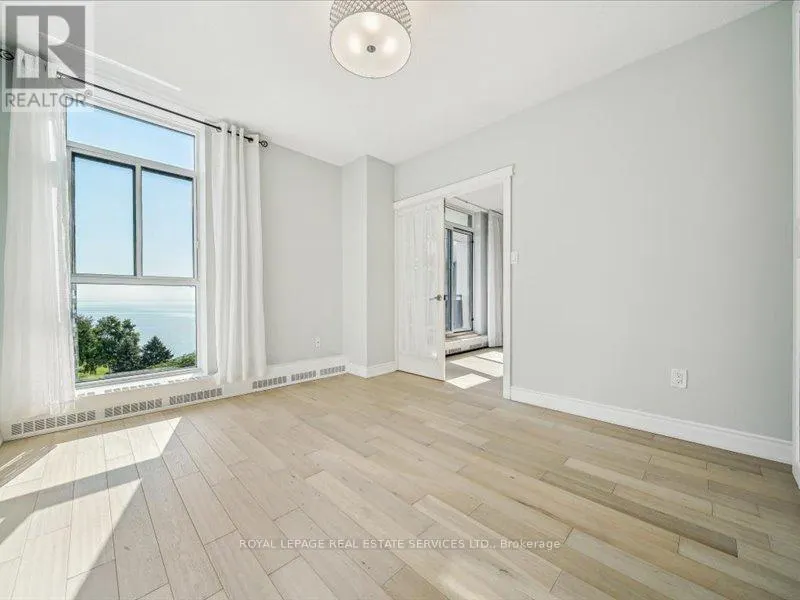 708 - 5250 LAKESHORE ROAD