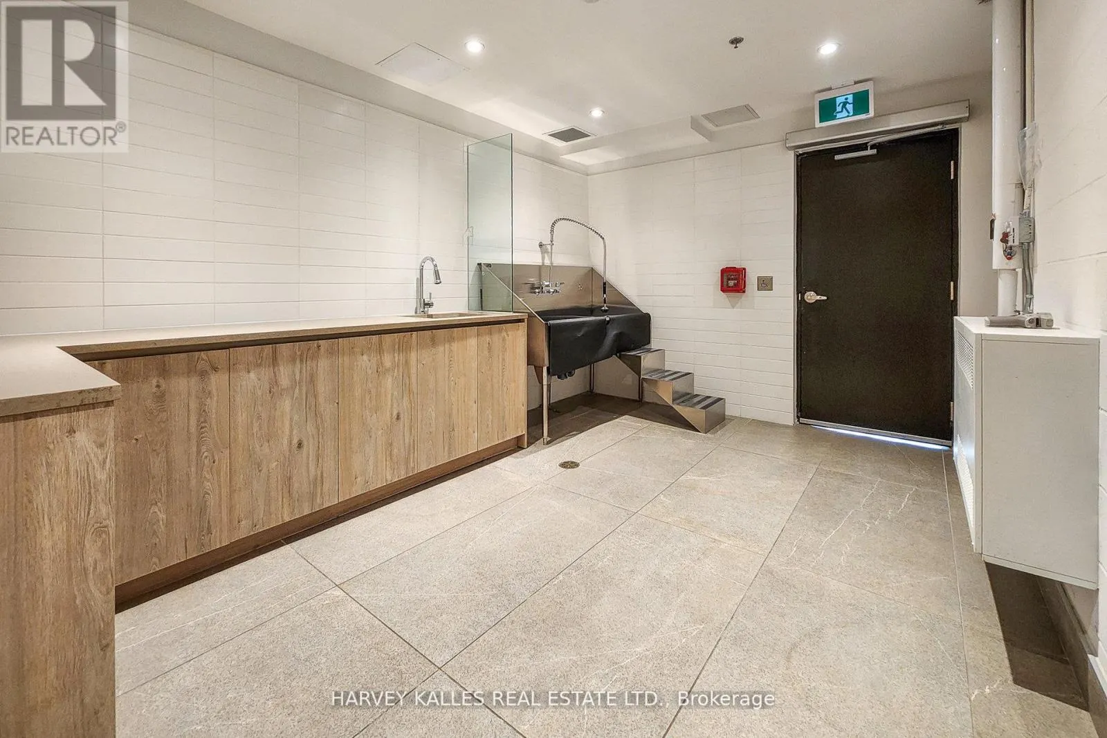 703 - 3100 KEELE STREET