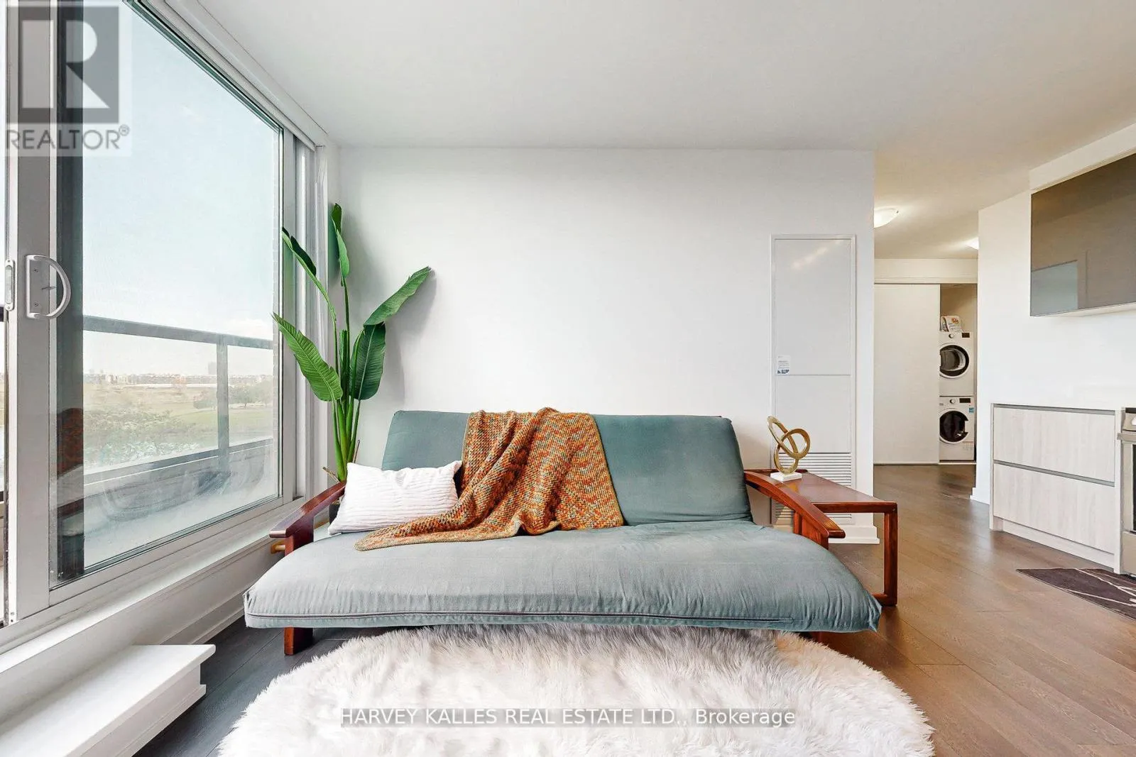 703 - 3100 KEELE STREET