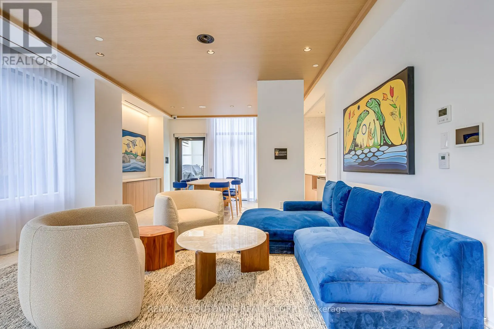 1106 - 395 SQUARE ONE DRIVE